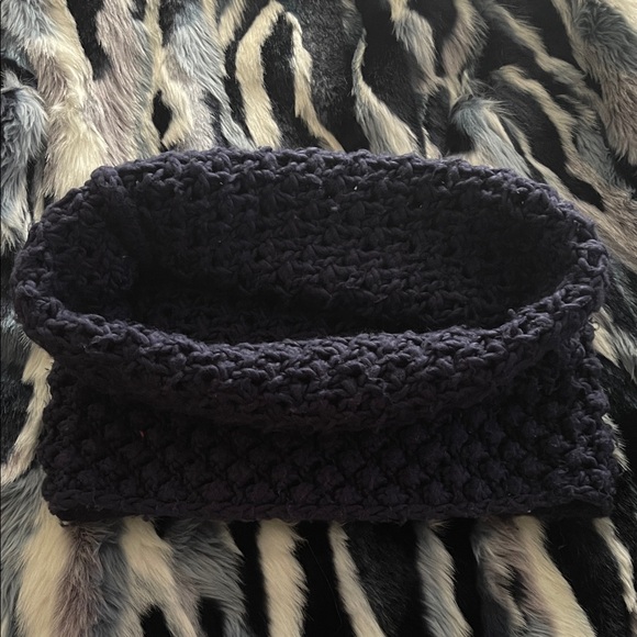 H&M Accessories - H&M Textured Knit Scarf in Dark Purple